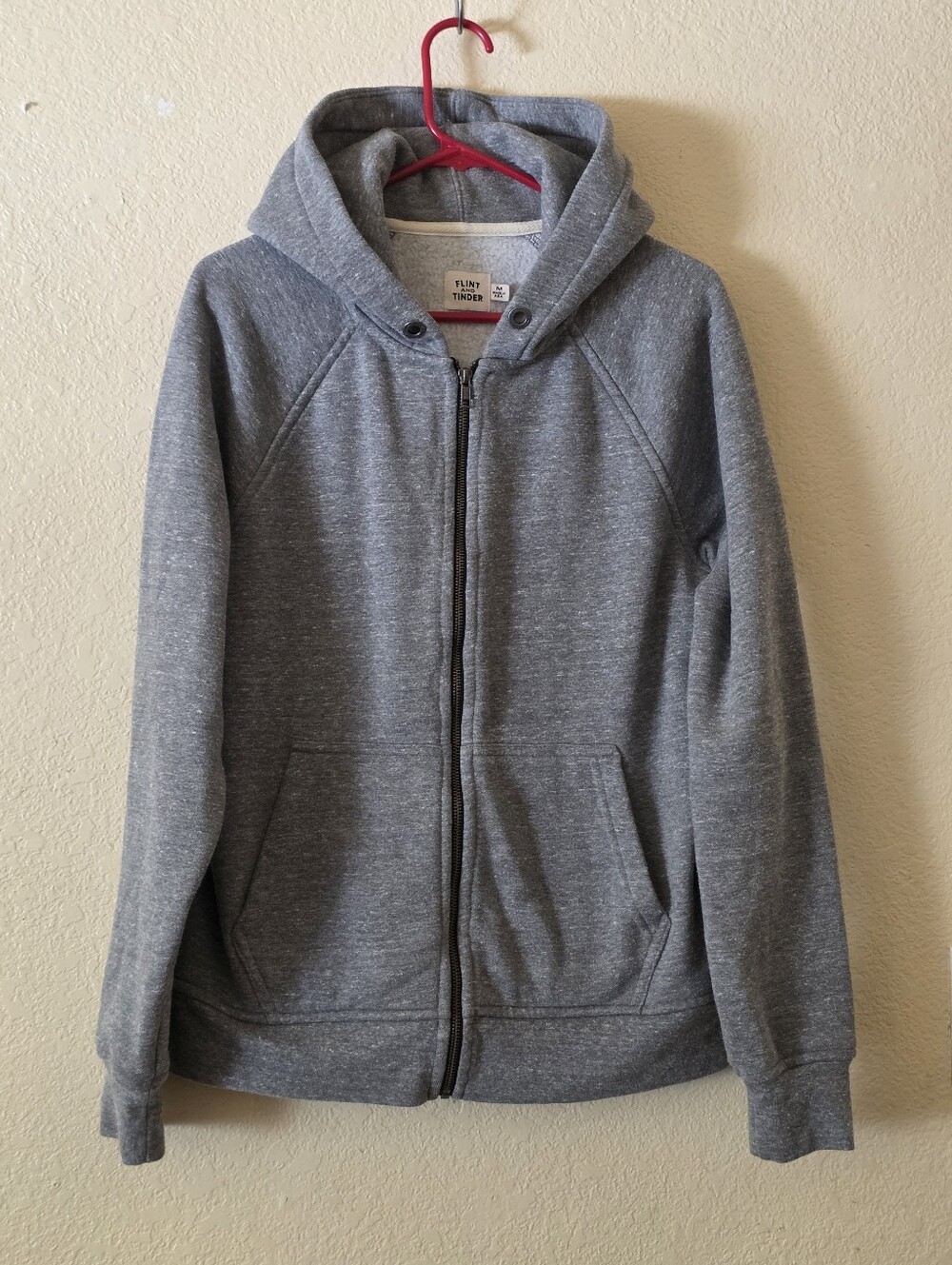 Flint and Tinder Gray Zip-Up Hoodie Size